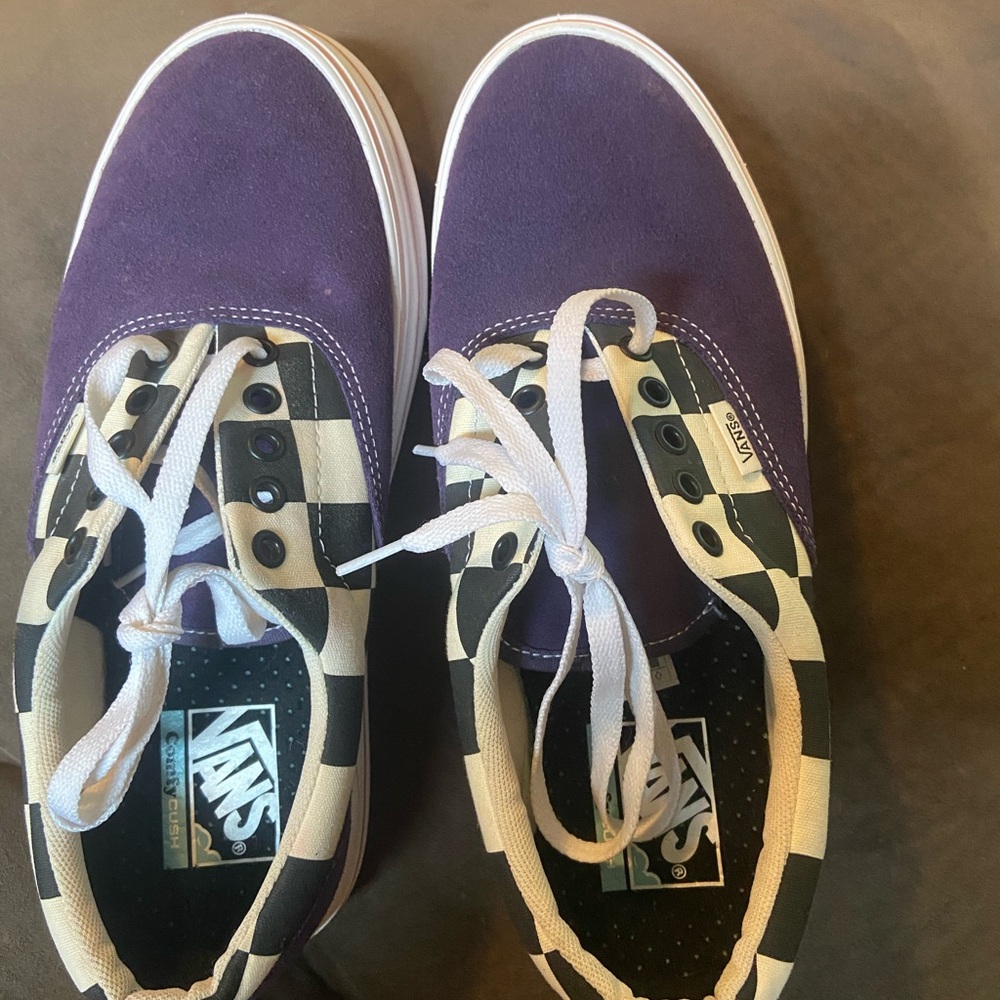 (RARE)Vans Purple and Black Checkered Lace-Up Shoes